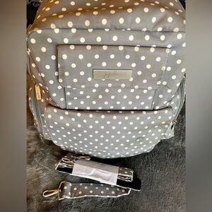 Jujube diaper bag, gray polka dot, super handy and in a good shape